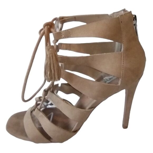 Steve Madden Martini Nude Strappy Stiletto Lace-Up‎ Heeled Sandals Size 7.5 - Picture 1 of 9